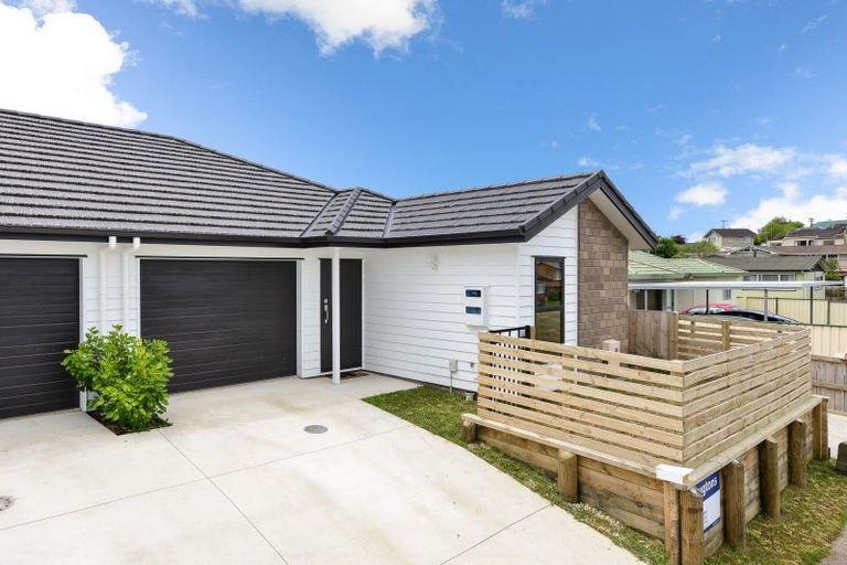 Photo of property in 2/33 Cowley Drive, Temple View, Hamilton, 3218