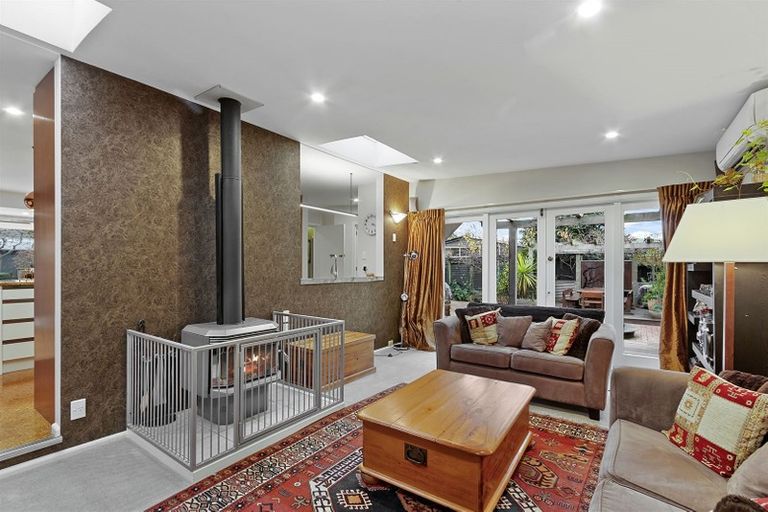 Photo of property in 12 Joyce Crescent, Ilam, Christchurch, 8041