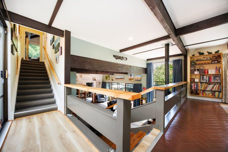 Photo of property in 101 Clifton Terrace, Fitzherbert, Palmerston North, 4410