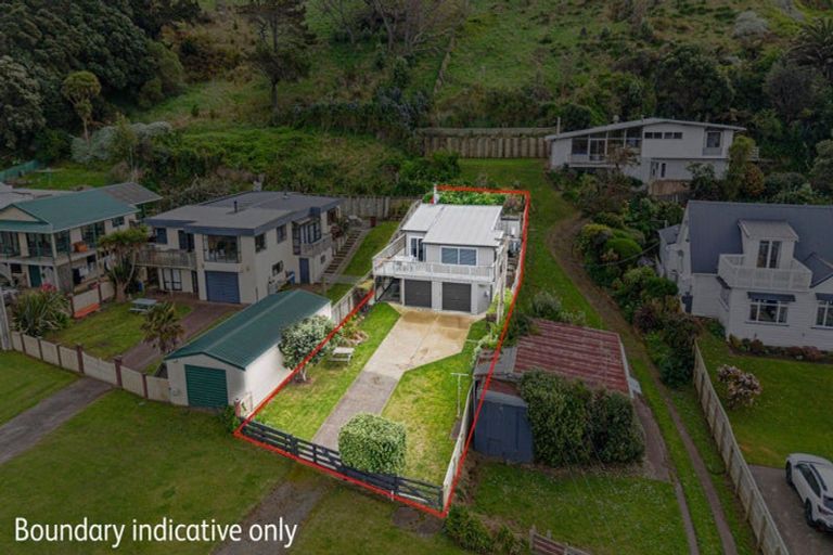 Photo of property in 13 Mowhanau Drive, Kai Iwi, Wanganui, 4574
