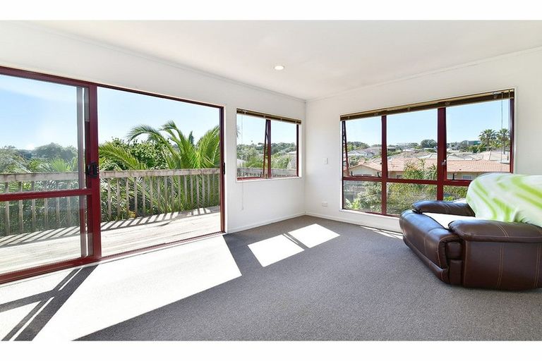Photo of property in 29a Matai Road, Stanmore Bay, Whangaparaoa, 0932