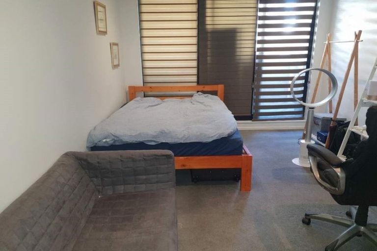 Photo of property in 2 Salford Place, Awapuni, Palmerston North, 4412