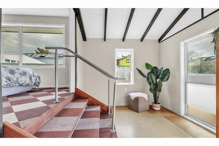 Photo of property in 21 Tonks Street, North New Brighton, Christchurch, 8083