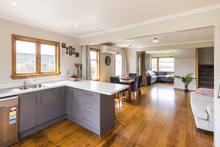 Photo of property in 21 Glasgow Street, Takaro, Palmerston North, 4412
