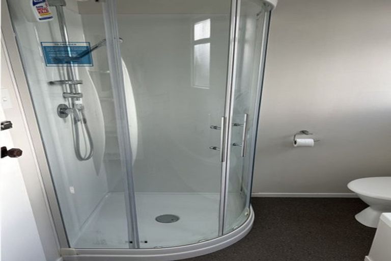 Photo of property in 10 Tilbury Avenue, Hokowhitu, Palmerston North, 4410