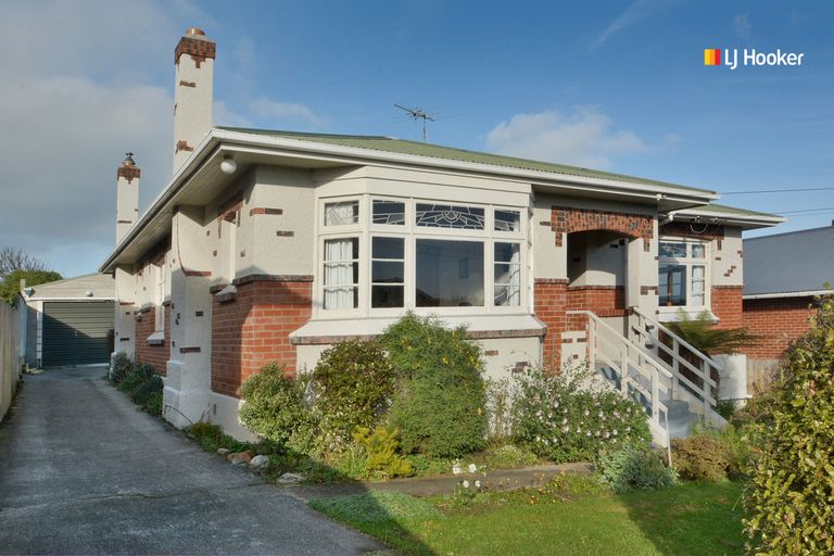 Photo of property in 97 Tomahawk Road, Andersons Bay, Dunedin, 9013