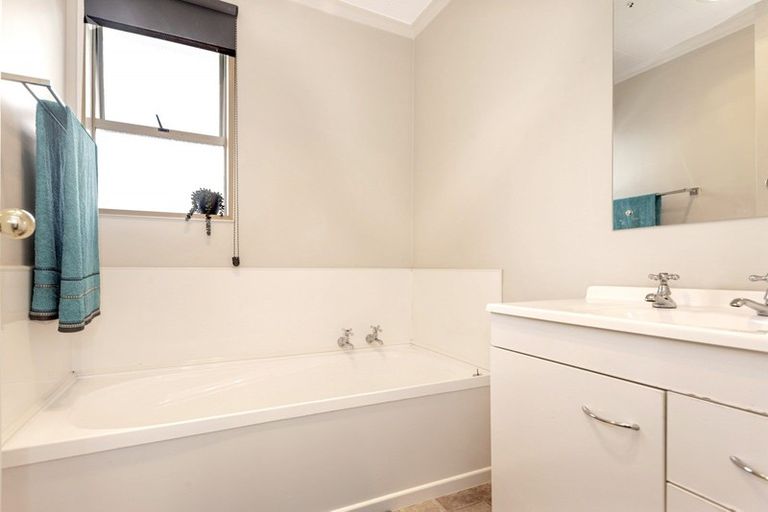 Photo of property in 5 Elsdon Best Street, Riverdale, Gisborne, 4010