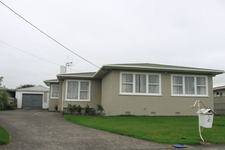 Photo of property in 4 Duff Crescent, Highbury, Palmerston North, 4412