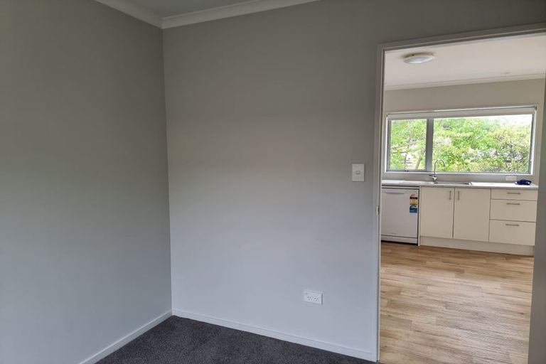 Photo of property in 15 Candia Road, Swanson, Auckland, 0612