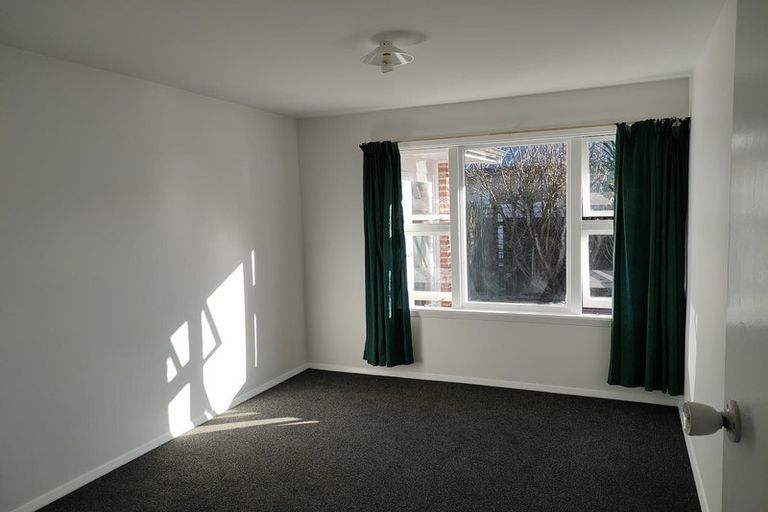 Photo of property in 19 Dunedin Street, Redwood, Christchurch, 8051