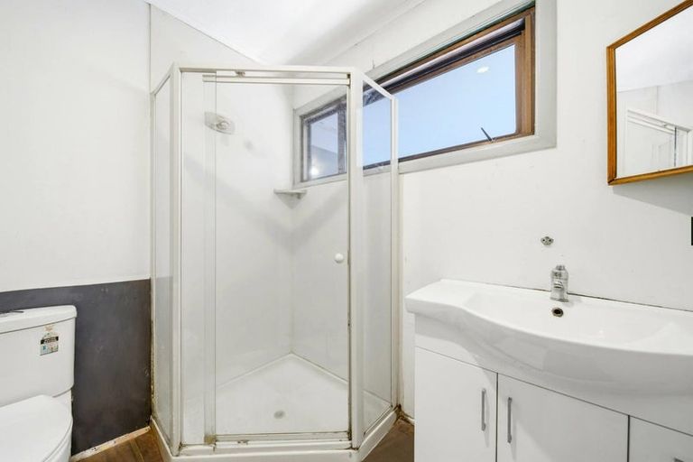 Photo of property in 107 Sunrise Avenue, Murrays Bay, Auckland, 0630