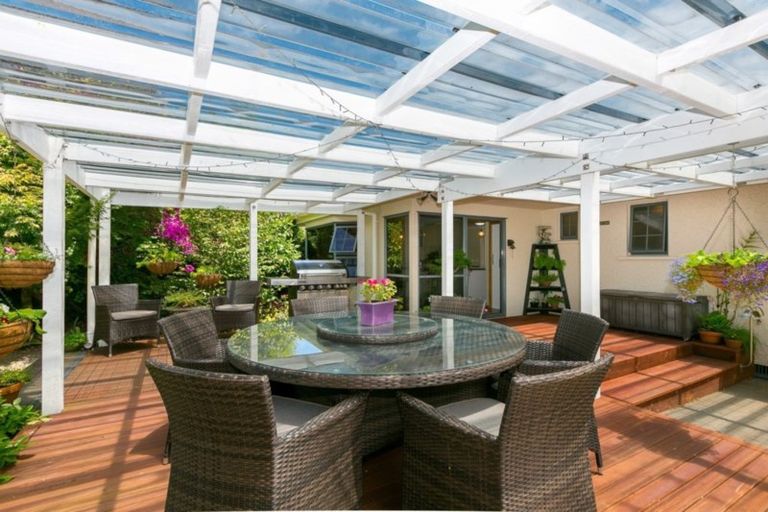 Photo of property in 3 Burgess Hill Road, Burgess Park, New Plymouth, 4371