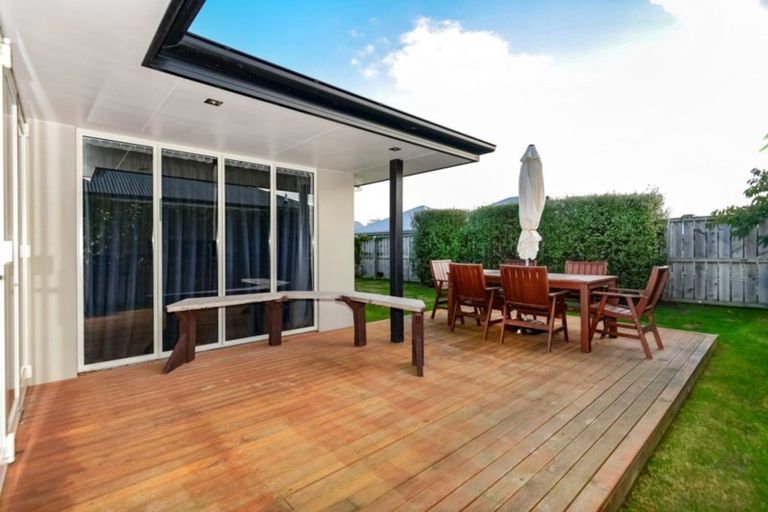 Photo of property in 22 Pemberton Drive, Darfield, 7510