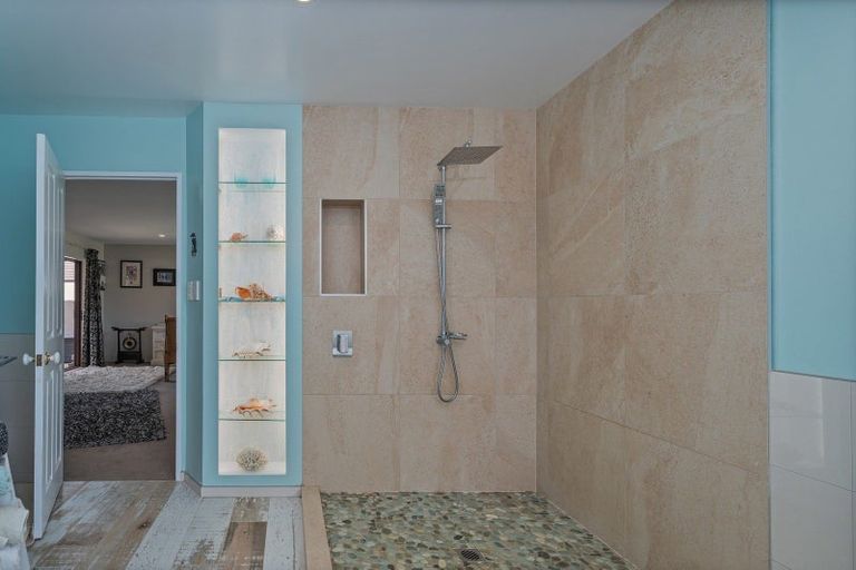 Photo of property in 8 Oribi Place, Whitianga, 3510