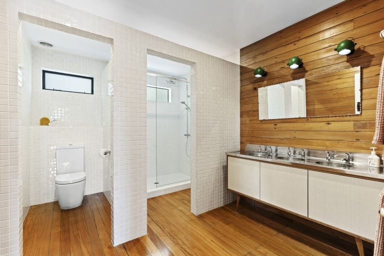 Photo of property in 18-22 Dixon Street, Oakura, 4314