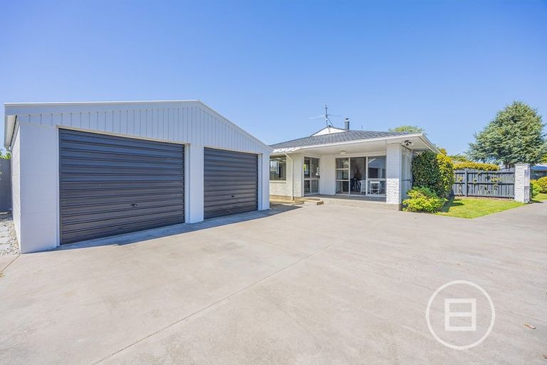 Photo of property in 22 Bucknell Street, Sockburn, Christchurch, 8042