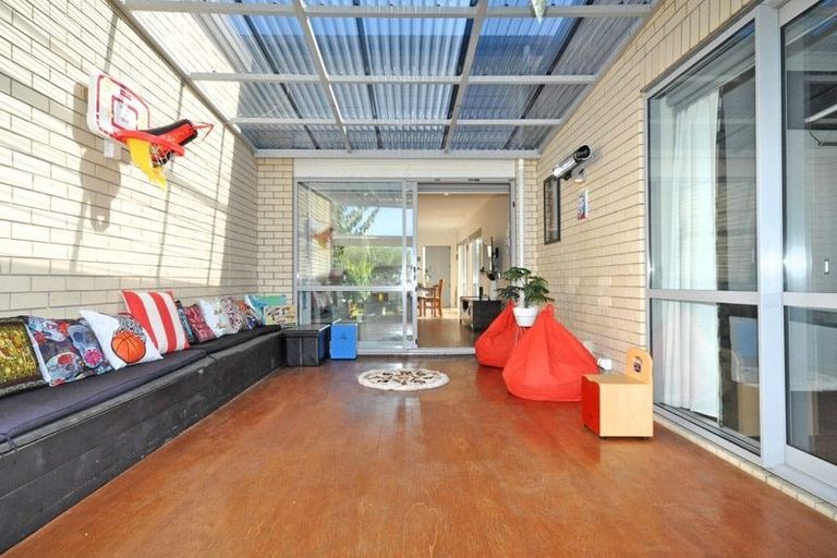 Photo of property in 16 Kanuka Road, Hobsonville, Auckland, 0616