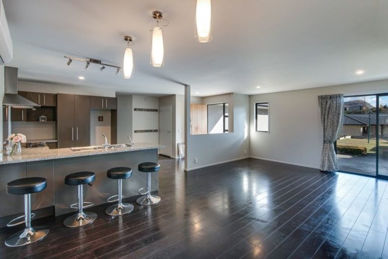 Photo of property in 2 Quill Street, Lake Hayes, Queenstown, 9304