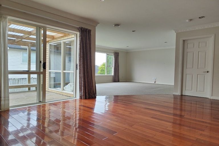 Photo of property in 6 Beggs Way, Flat Bush, Auckland, 2016