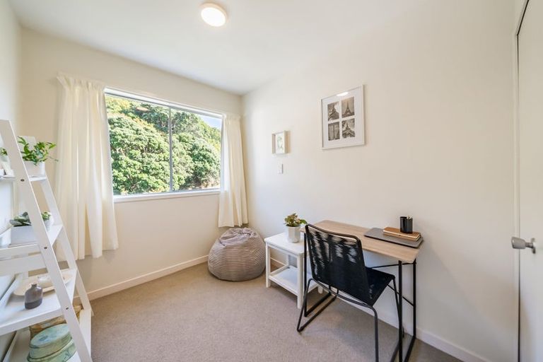 Photo of property in Grosvenor Flats, 19 Cottleville Terrace, Thorndon, Wellington, 6011