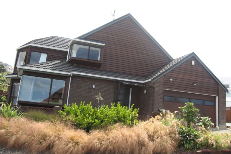 Photo of property in 18 Treasure Grove, Hataitai, Wellington, 6021