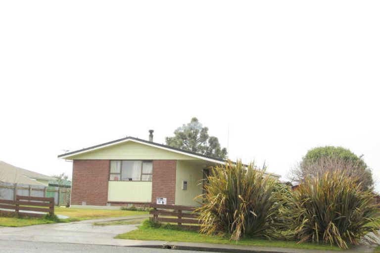 Photo of property in 40 Newbie Place, Heidelberg, Invercargill, 9812