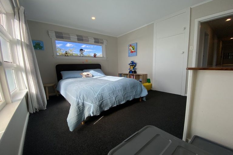 Photo of property in 145 Wairakei Road, Bryndwr, Christchurch, 8053