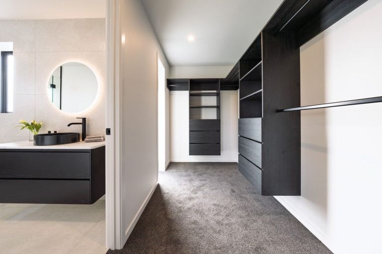 Photo of property in 30 Carrickmore Crescent, Wanaka, 9305