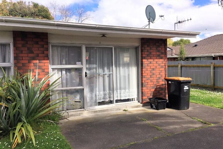 Photo of property in 5 Rolleston Street, Hokowhitu, Palmerston North, 4410