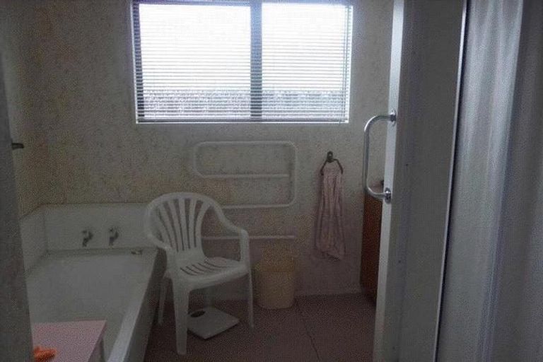 Photo of property in 17a Mitchell Street, Greerton, Tauranga, 3112