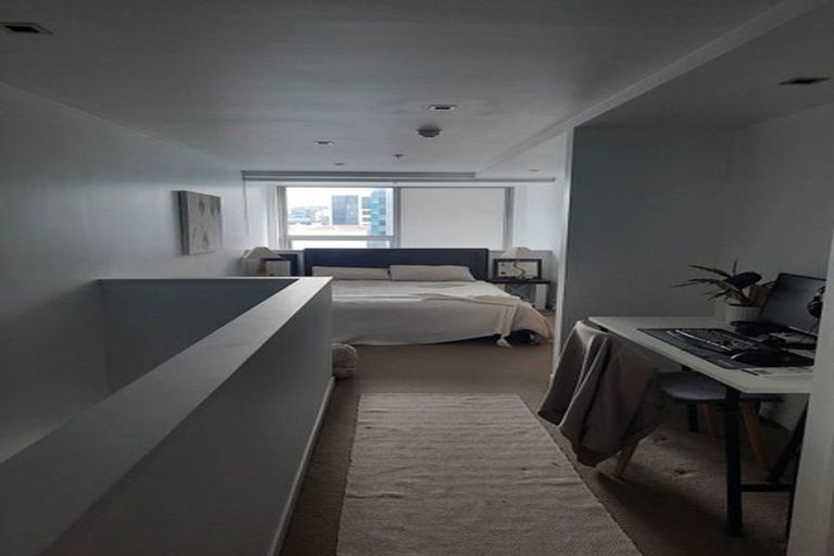 Photo of property in Monument Apartments, 3e/245 Wakefield Street, Te Aro, Wellington, 6011