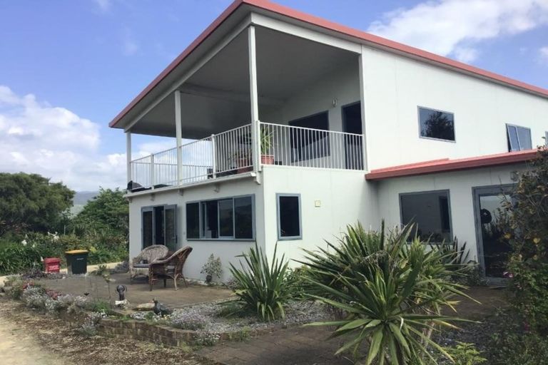 Photo of property in 17 Riveredge Terrace, Ohau, Levin, 5570