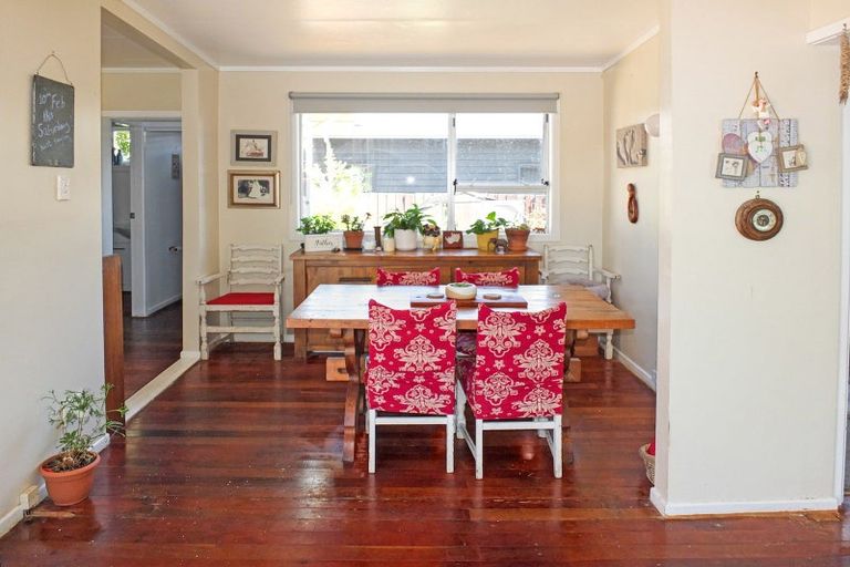 Photo of property in 4 Kennedy Street, Foxton Beach, Foxton, 4815