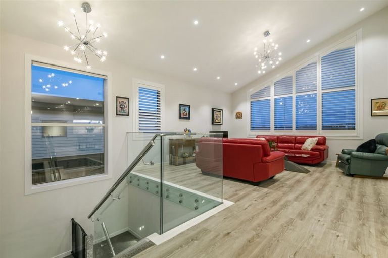 Photo of property in 26 Tawatawa Street, Long Bay, Auckland, 0630