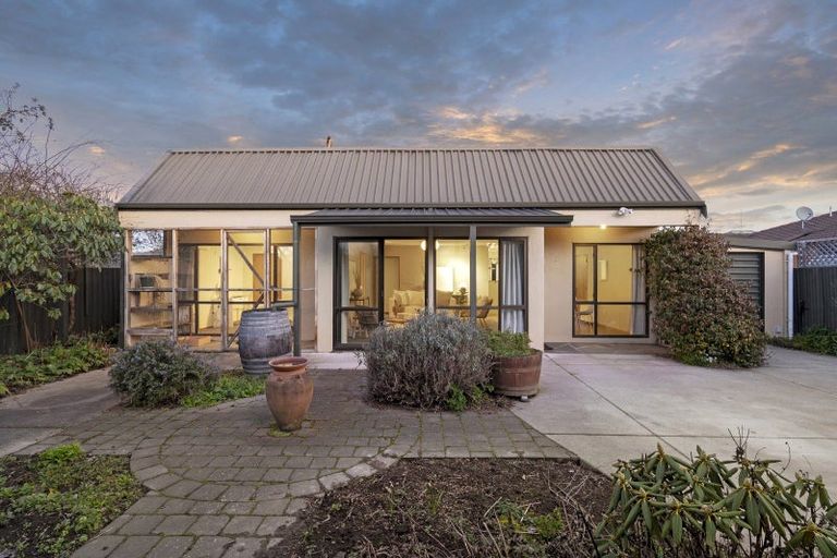 Photo of property in 1/14 Blair Avenue, Papanui, Christchurch, 8053