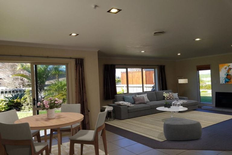 Photo of property in 51 Pyle Road West, One Tree Point, 0118