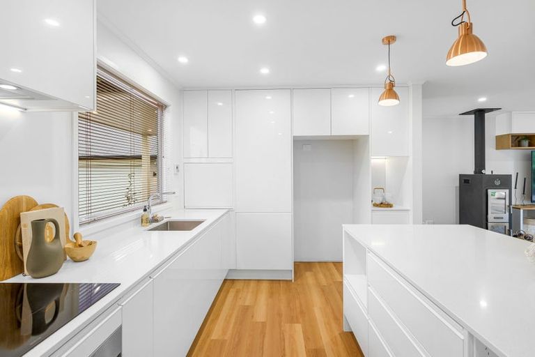 Photo of property in 216 Whincops Road, Halswell, Christchurch, 8025