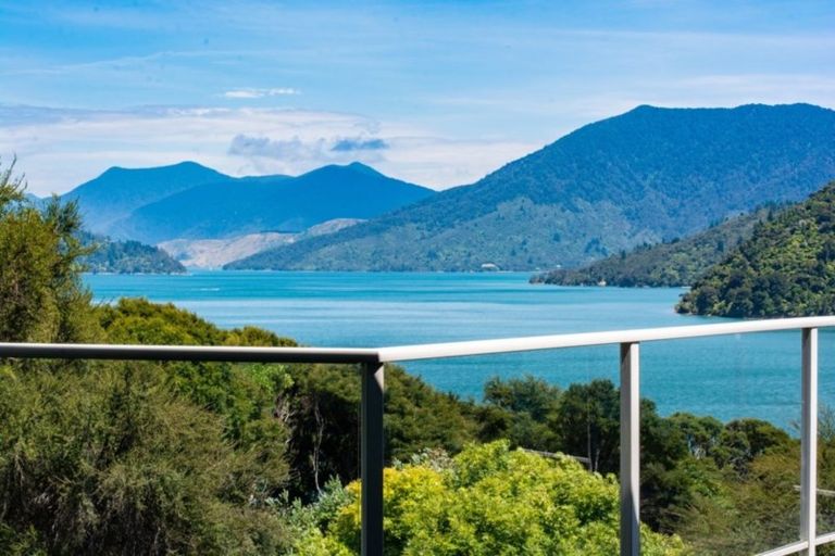 Photo of property in 16 Lawrence Street, Havelock, 7100