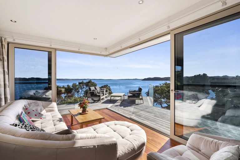 Photo of property in 18b Kaha Place, Russell, 0272