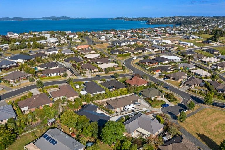 Photo of property in 6 Parkdale Close, Snells Beach, 0920