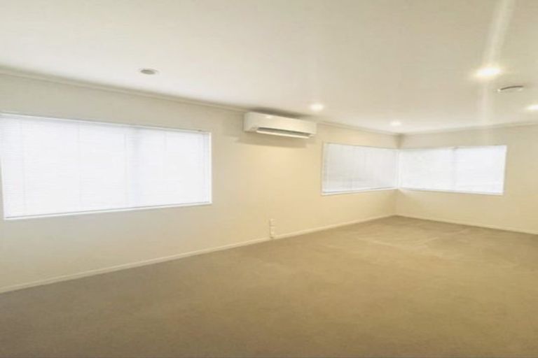 Photo of property in 1/99 Evelyn Road, Cockle Bay, Auckland, 2014