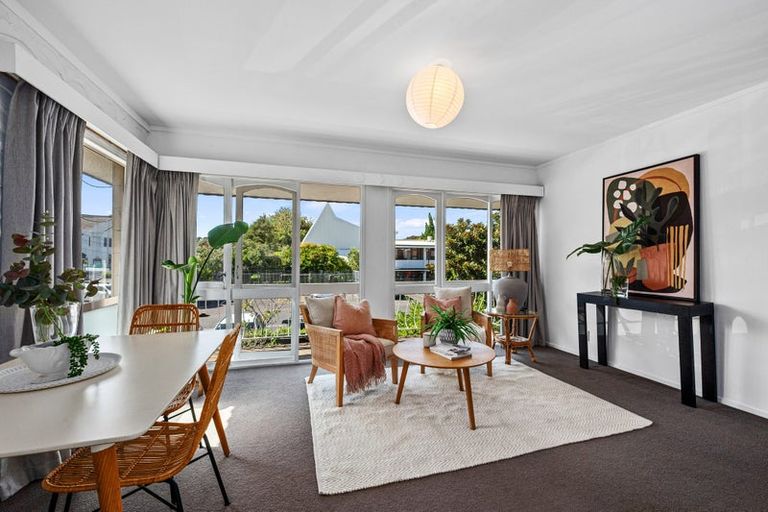 Photo of property in 6/1 Glen Road, Browns Bay, Auckland, 0630