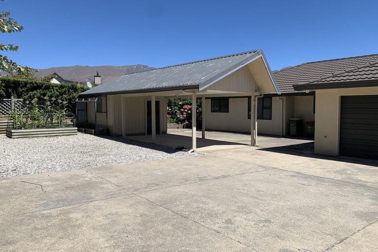 Photo of property in 26 Penrith Park Drive, Wanaka, 9305