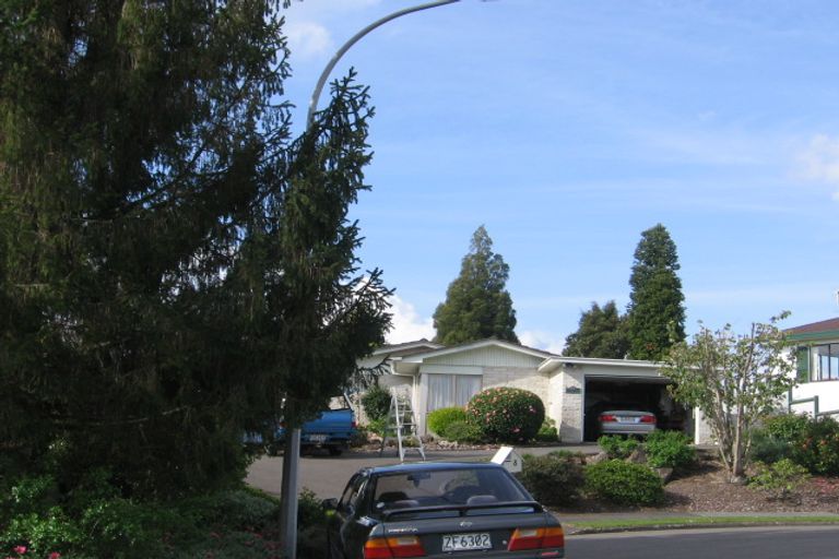 Photo of property in 8 Bradley Place, Lynmore, Rotorua, 3010