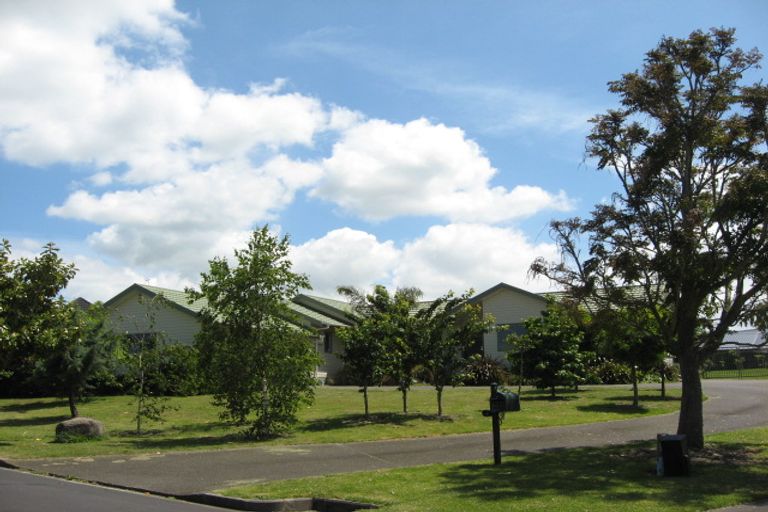 Photo of property in 57 Sunny Crescent, Huapai, Kumeu, 0810