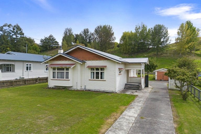 Photo of property in 11 Goldfinch Street, Taihape, 4720