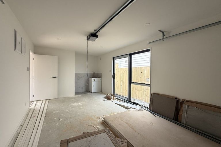 Photo of property in 40 Normanton Street, Glenfield, Auckland, 0629