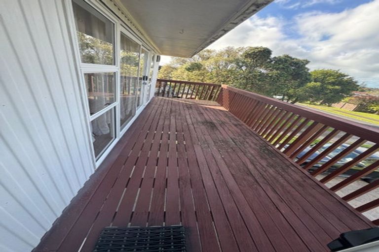 Photo of property in 23a Luton Avenue, Sunnyhills, Auckland, 2010