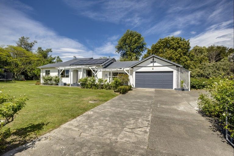 Photo of property in 16 The Loop, Meeanee, Napier, 4110