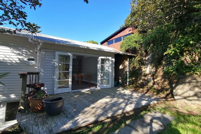 Photo of property in 14 Mount Pleasant Road, Aro Valley, Wellington, 6012